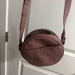 Sonoma Round Crossbody in Mauve